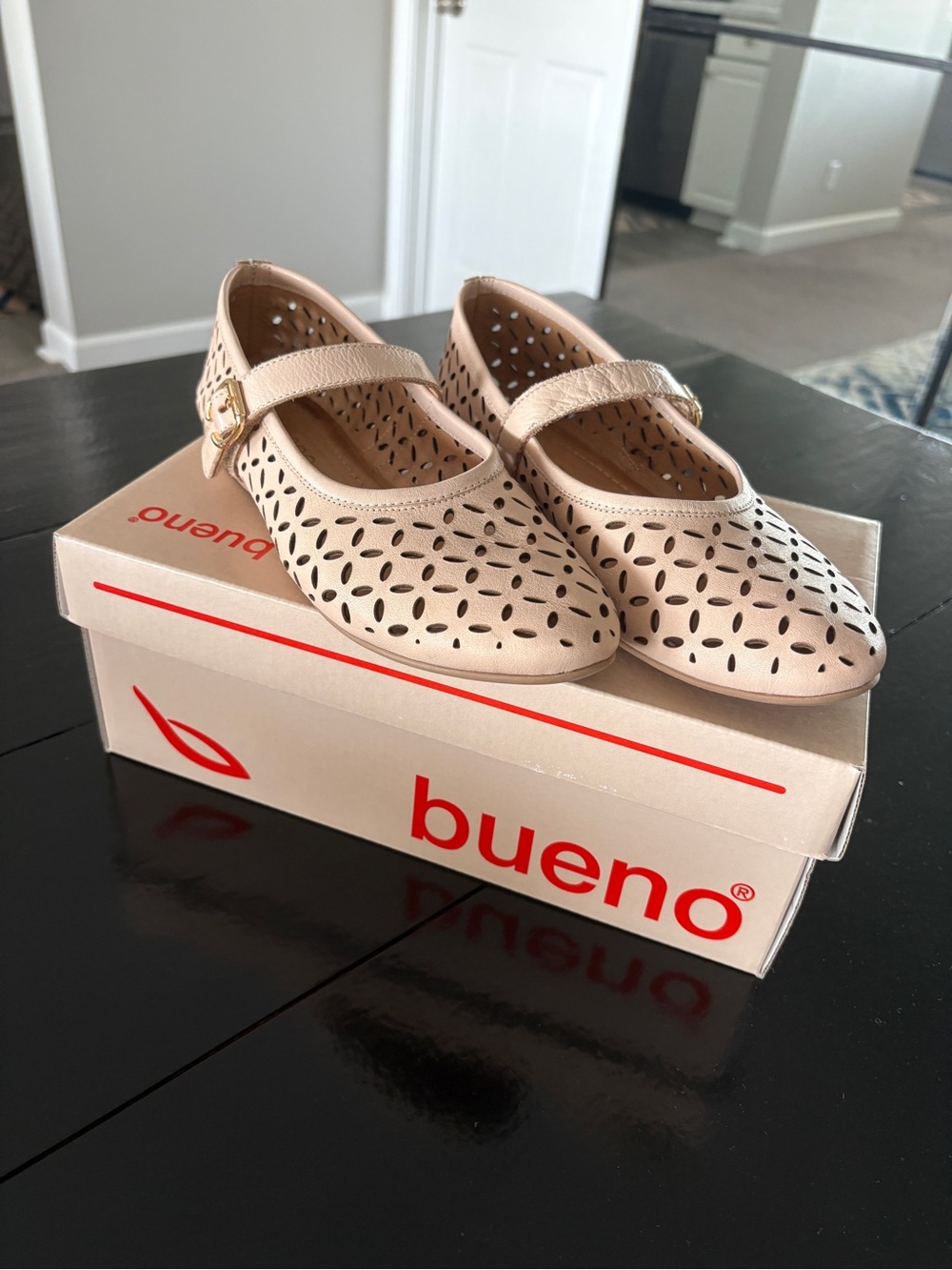 Bueno blush Perforated Mary Jane Flats. Sz 39 - Picture 2 of 8